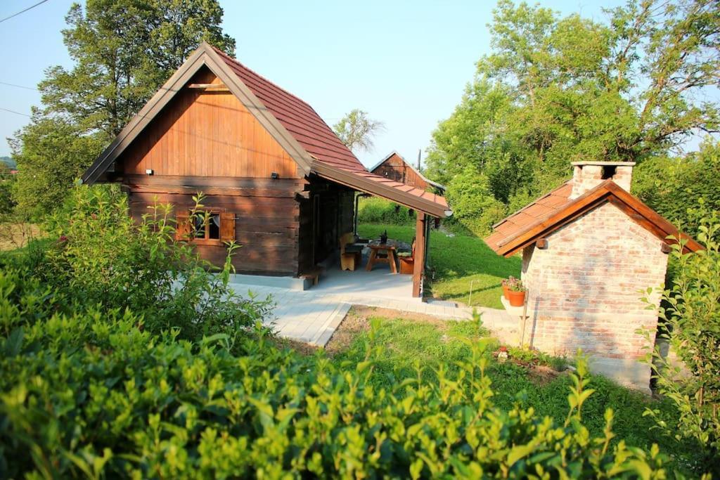 Holiday Home The Hive Slunj Exteriér fotografie